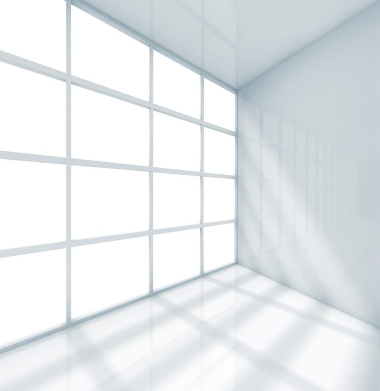 Abstrakter heller Raum mit Fensterlicht – Symbol für Klarheit, Orientierung & Entscheidungsfindung im Coaching für Fach- und Führungskräfte